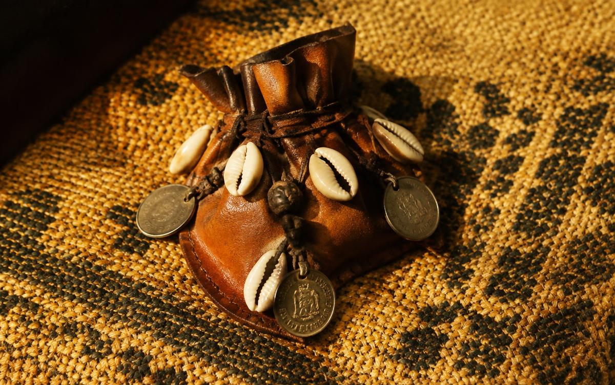 Le Bédou magique : origine et symbolique d'un objet de prospérité